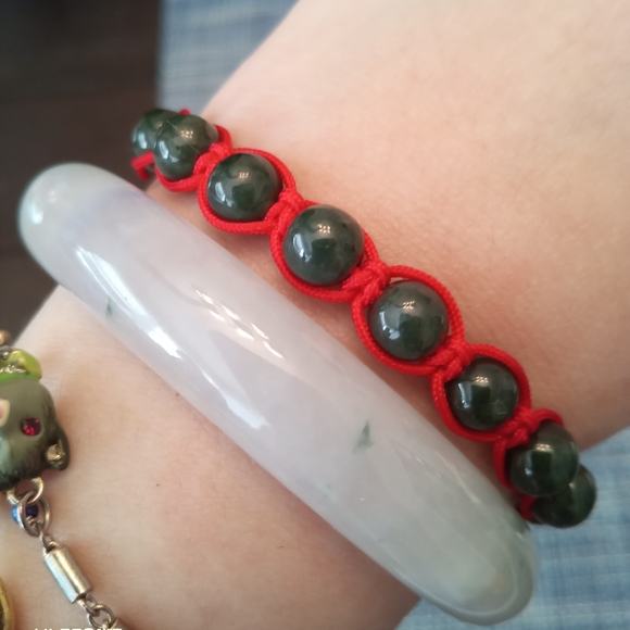 Burmese Jadeite Chinese Red String Bracelet - Picture 2 of 8